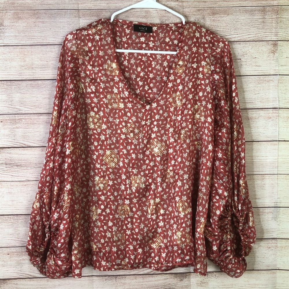 Vici Beautiful Floral Red White Shimmer‎ Size Small